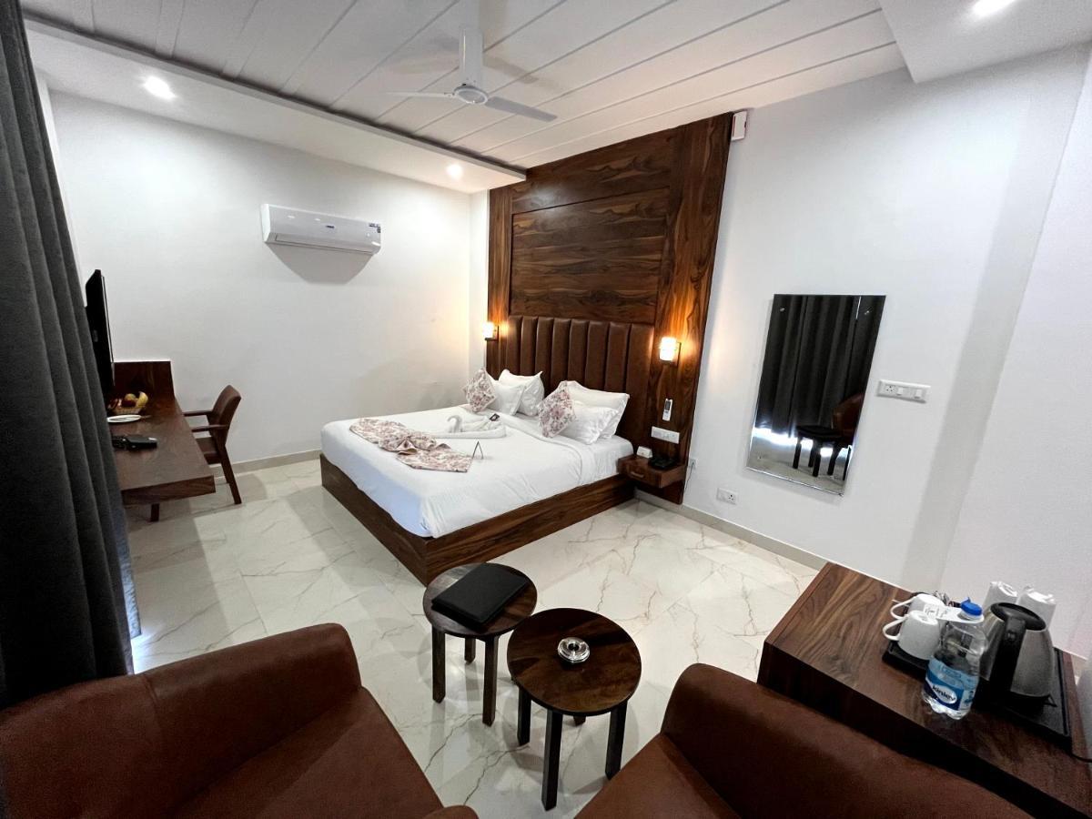 Hotel Click Collection The Abode, Dharamshala Extérieur photo
